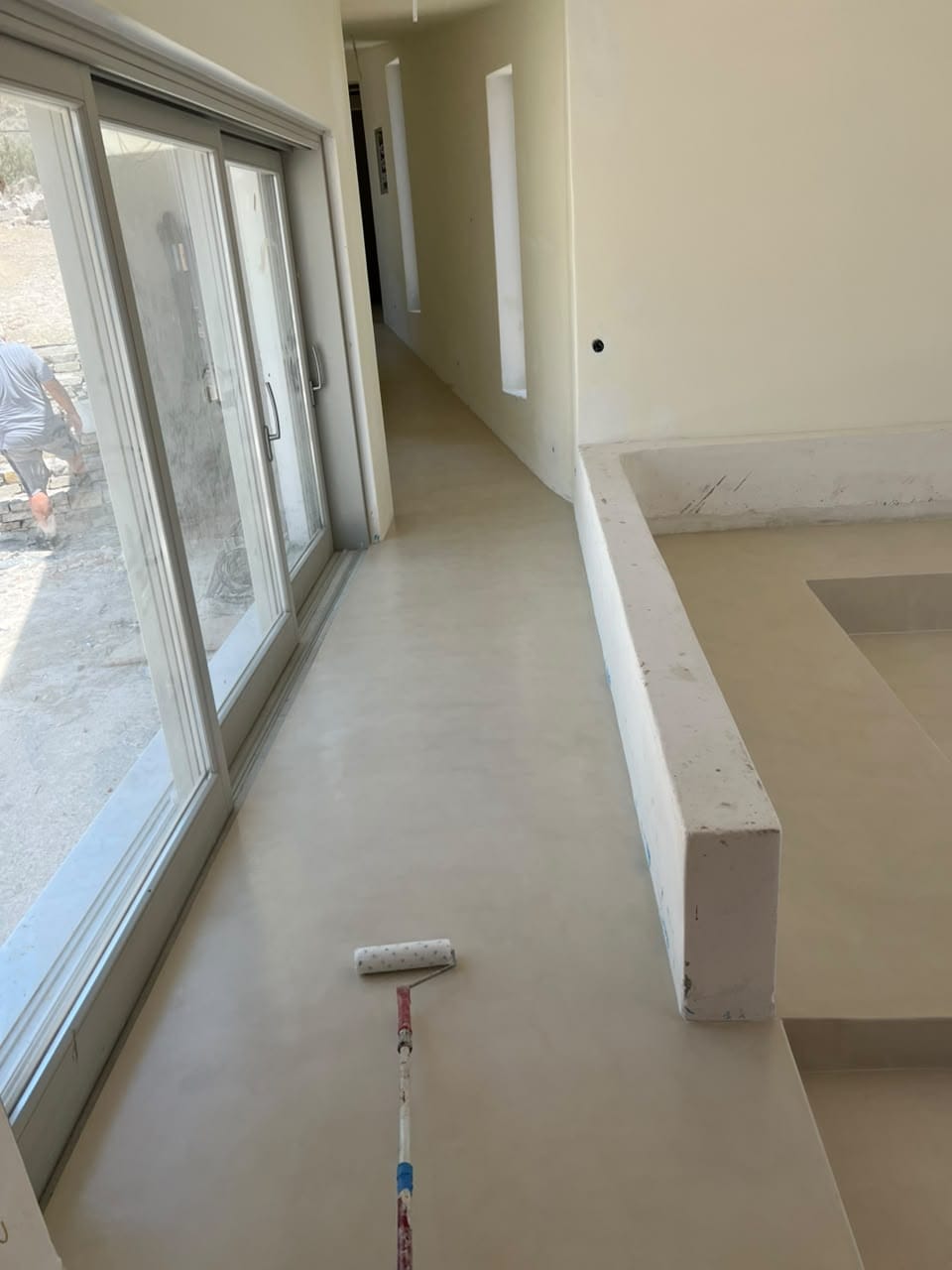 Εξειδικευμένο συνεργείο ανακαινίσεων σε δράση